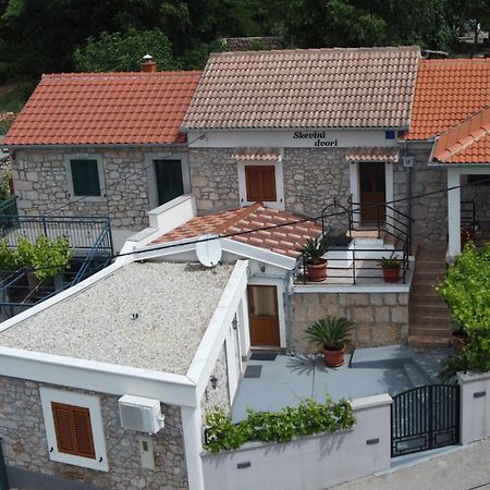 Holiday Home Skevini Dvori Starigrad Paklenica Eksteriør bilde