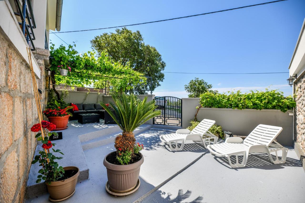 Holiday Home Skevini Dvori Starigrad Paklenica Eksteriør bilde