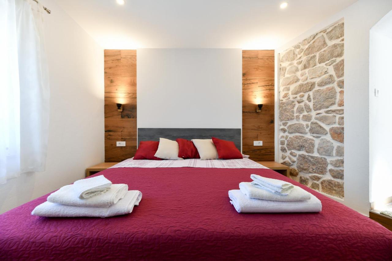 Holiday Home Skevini Dvori Starigrad Paklenica Eksteriør bilde