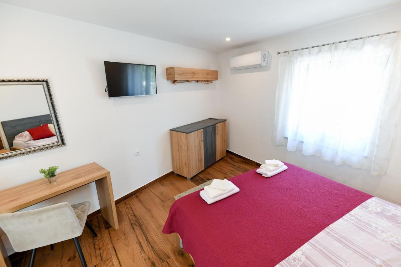 Holiday Home Skevini Dvori Starigrad Paklenica Eksteriør bilde