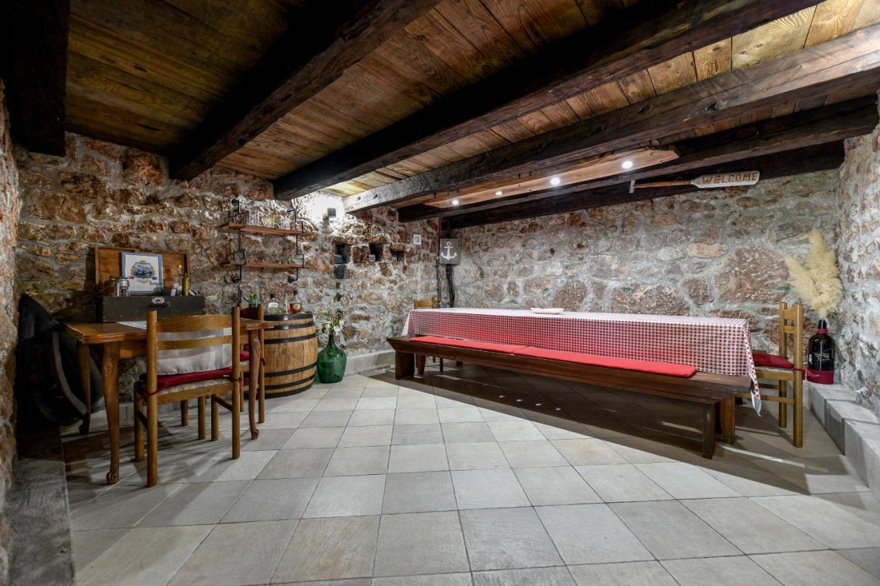 Holiday Home Skevini Dvori Starigrad Paklenica Eksteriør bilde