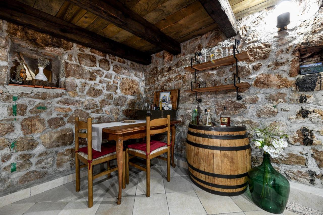 Holiday Home Skevini Dvori Starigrad Paklenica Eksteriør bilde