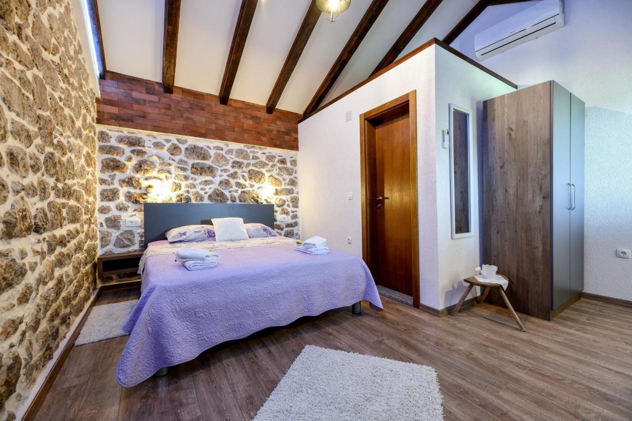 Holiday Home Skevini Dvori Starigrad Paklenica Eksteriør bilde